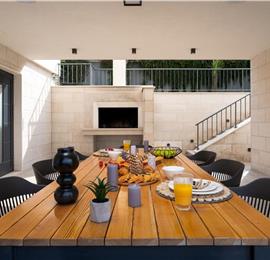 5 bedroom beachfront villa with heated pool near Omis, sleeps 9